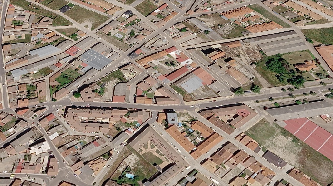 Garage or storage · 21 m² in Íscar